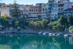 The Dreamhouses by the Lake