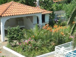 Villa Tonia Apartments Halkidiki Greece