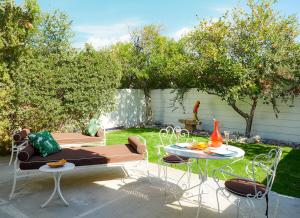 hotel monkey tree booking