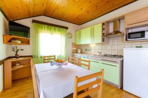 Two-Bedroom Apartment in Crikvenica VII