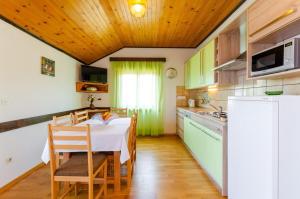 Two-Bedroom Apartment in Crikvenica VII