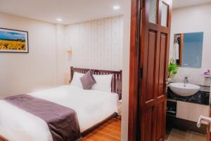 Phòng Tiêu Chuẩn Giường Đôi (Standard Double Room)
