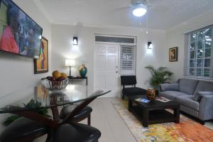 Kingston Vacation Rentals at Gardens of Bliss 2 - Beautiful Suite with Fishpond, Kingston