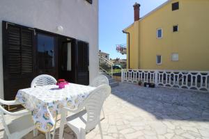 Apartment in PorecIstrien 10030