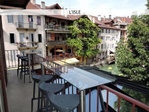 Lofts and Lakes Premium photo 12