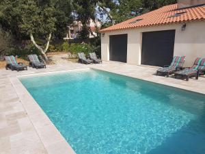 La Casita villa climatisée avec piscine prés dUzes