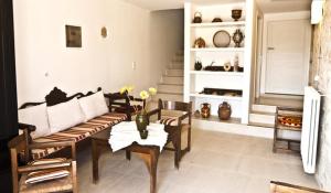 Kavousi Villa
