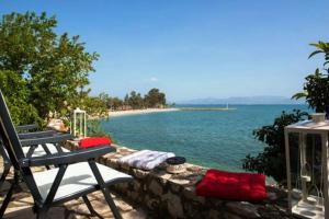 Seafront apartment ΙΙ in Kiveri, near Nafplion. Argolida Greece