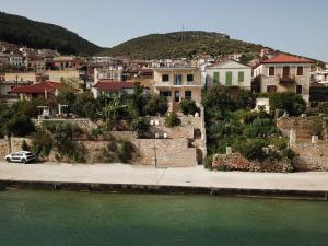 Seafront apartment ΙΙ in Kiveri, near Nafplion. Argolida Greece