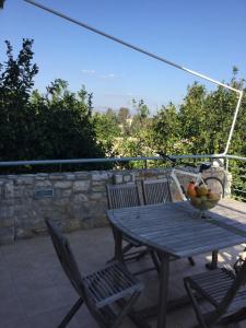 Seafront apartment ΙΙ in Kiveri, near Nafplion.