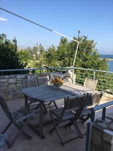 Seafront apartment ΙΙ in Kiveri, near Nafplion.