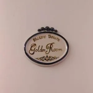 Palazzo Taranto Luxury Rooms - 卡尔塔吉罗
