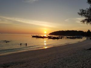 Green View Beach Resort