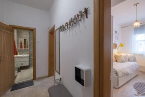 Two Bedroom Apartment Near to Doctors Garden