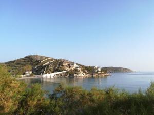 Anna-Anneta Επαρχιακή Οδός Κάτω Μάννα - Μέγας Γιαλός Syros Greece