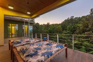 SaffronStays Bellini, Karjat