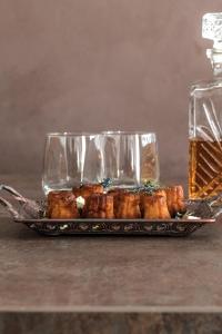 Panorama-27 Jacuzzi Apartment by LIUKSAI