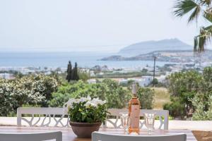 Errieta House · Eclectic island villa - gorgeous sea views, garden