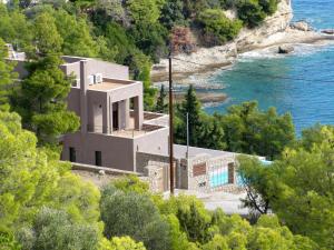 Villa Diamante by Olive Villa Rentals Argolida Greece