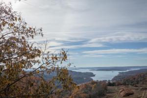 Penthouse Apartment room in The Lodges at Table Rock by Capital Vacations