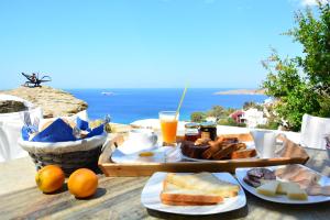 Vega Apartments Tinos Greece