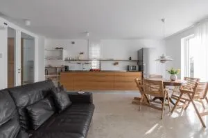 Apartment Beta - 伊佐拉