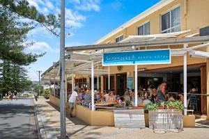 Seabreeze Beach Hotel - Scotts Head