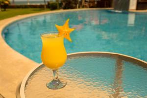 Club del Mar Oceanfront