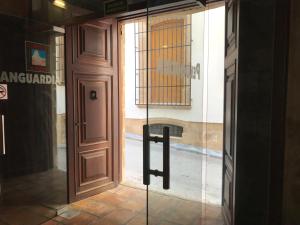 No.5B - Lovely Studio Apt with AC in the centre of the old town