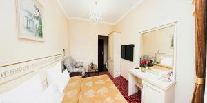 Junior Suite with Balcony room in Uyut Ripsime Hotel