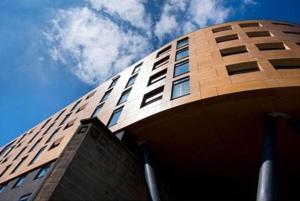 Lancaster City Apartment