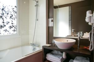 Hotels Le Ceitya : Chambre Double Confort avec Baignoire 