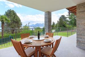 Baveno Hills | Lakeview apartments