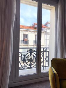 Hotels Hotel Le Canberra : photos des chambres