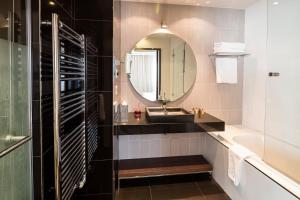 Hotels Hotel Le Canberra : photos des chambres