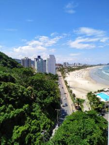 Apartamento frente para o Mar ,50 m da praia , ar condicionado todos quartos