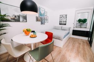 Hannas suite with free parking