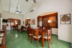 Club del Mar Oceanfront