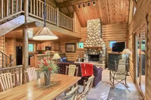 823 Mountain Cabin - Boyne Falls