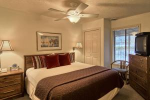209 Pointes North Inn