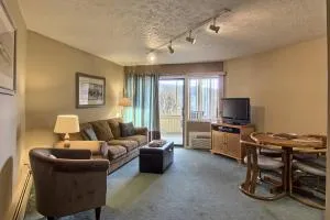 106 Pointes North Inn - 沙勒瓦