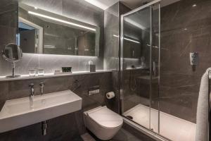 King Double or Twin Room room in The Resident Covent Garden (formerly The Nadler Covent Garden)