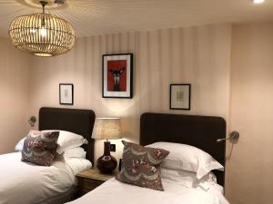 Twin Room room in The Red Lion Inn