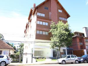 400 metros, Rua Coberta - Centro - Solar da encosta