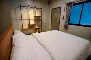 Phòng Giường Đôi Nhỏ (Small Double Room)