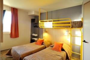 Hotels Welcomotel Limoges : Chambre Triple