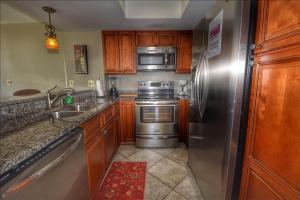 110 South Hampton Condo