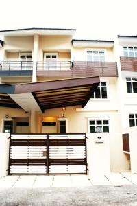 Shamrock Seaview 11 Villa