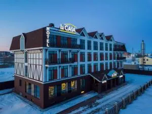 LaCasa Hotel - Ushtobe