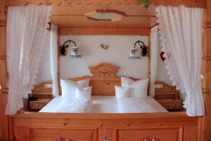 Deluxe Double Room room in Land-gut-Hotel Höhengasthof Adler